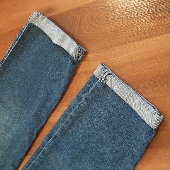 SIGNATURE by LEVI STRAUSS "Heritage BOYFRIEND" Dark Wash, Cuffed, Cropped Jeans - Picture 3 of 9